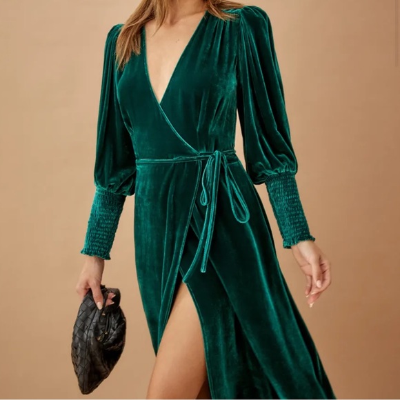 NWT Reformation Mandi Dress - Emerald Green - Long
Sleeve Velvet Wrap Maxi - S - Picture 2 of 3